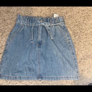 Hollister Paperbag Waist jean skirt